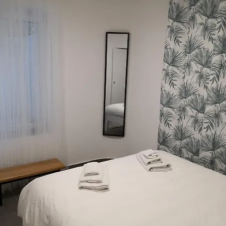 Bibi Zahumska Apartment *